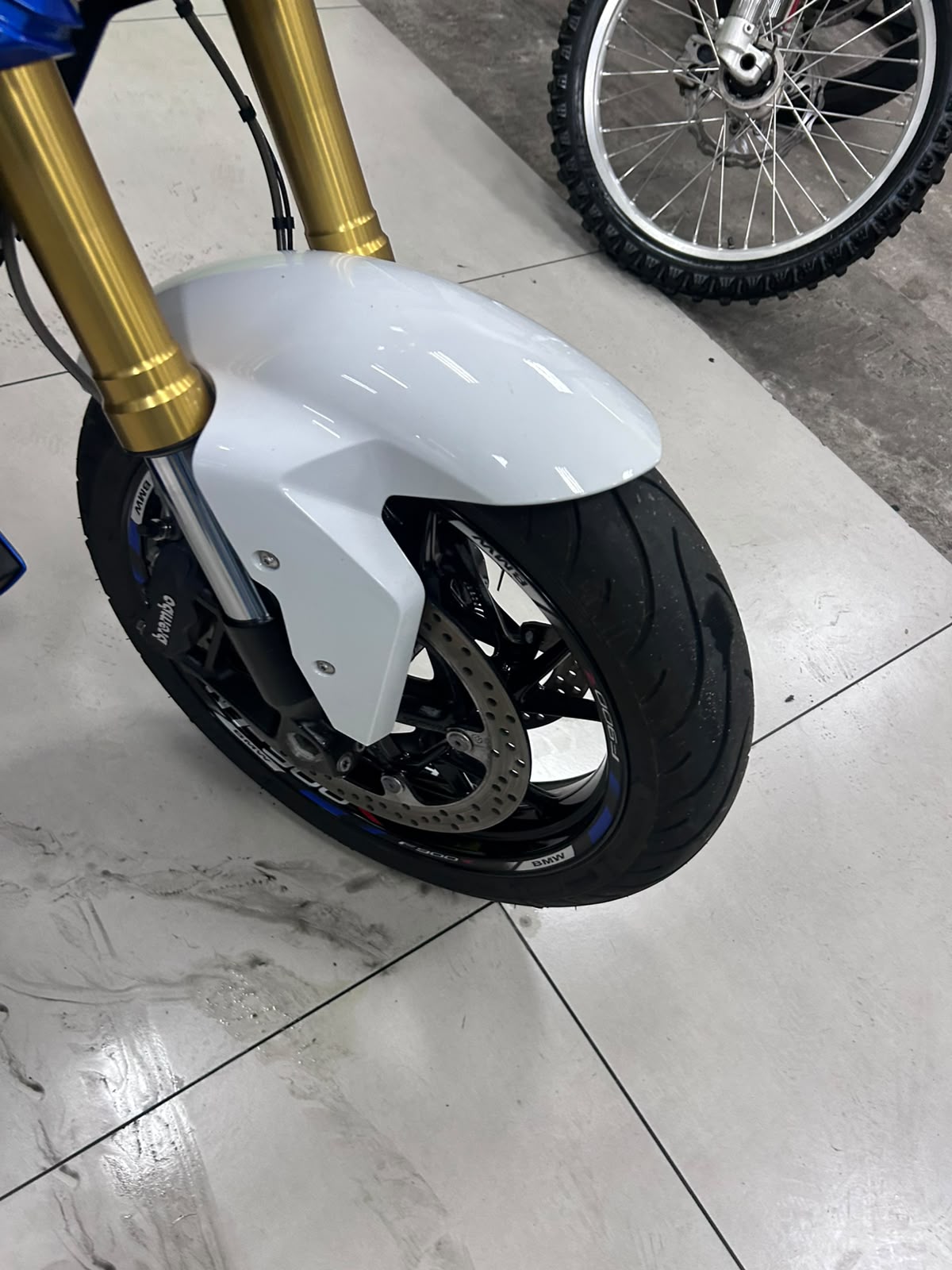 BMW F 900 R SPORT PLUS