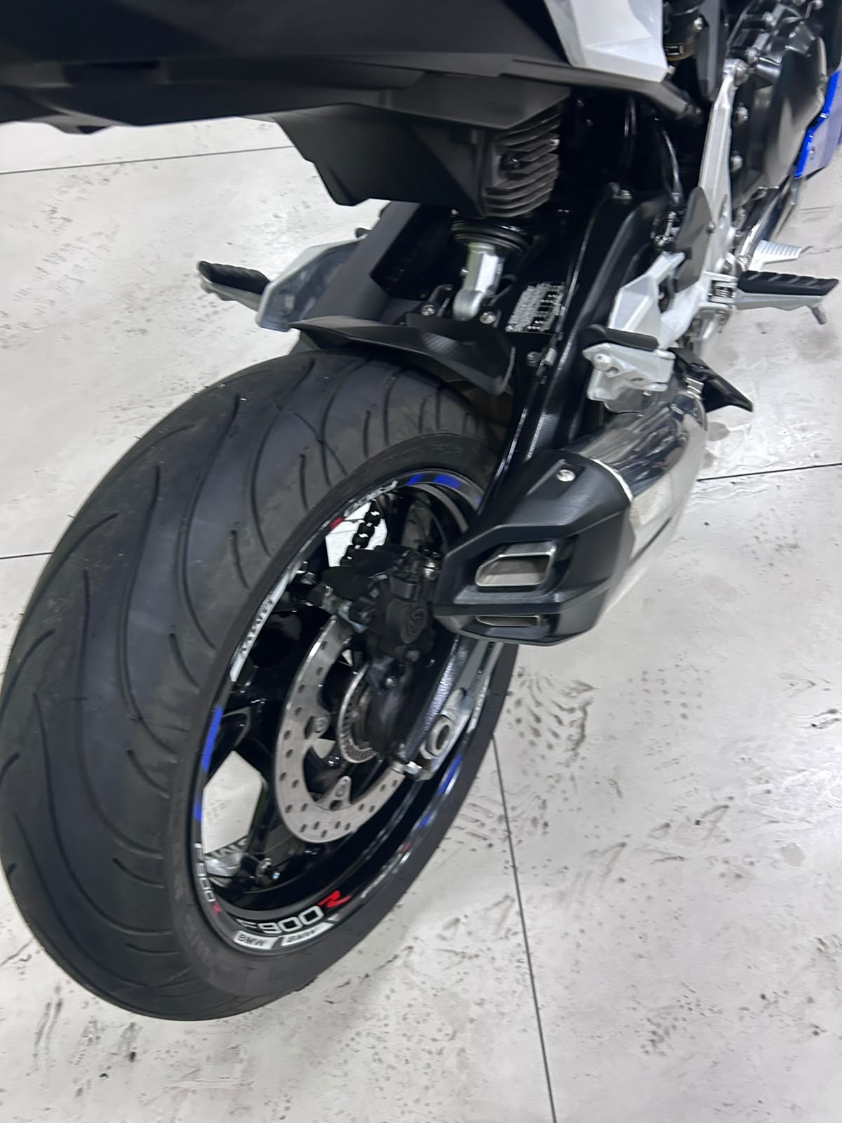 BMW F 900 R SPORT PLUS