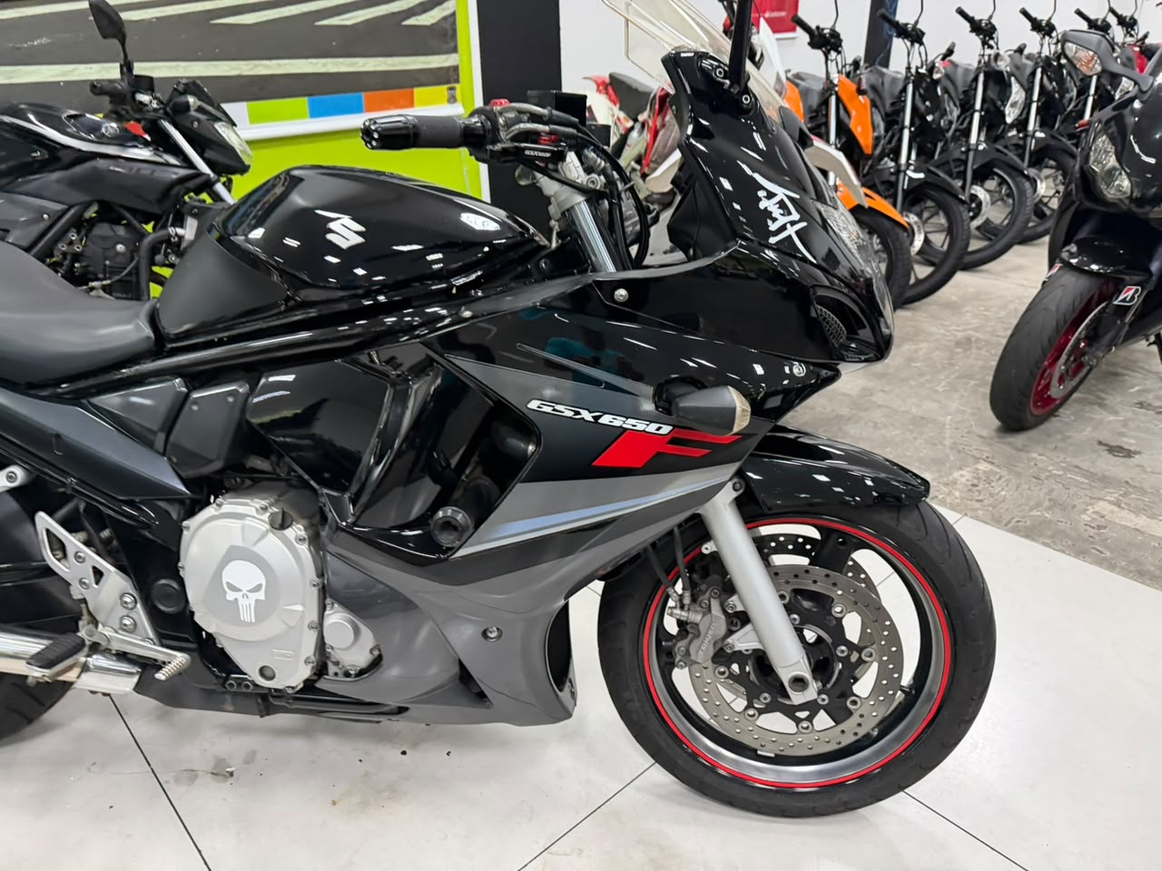SUZUKI GSX 650 F