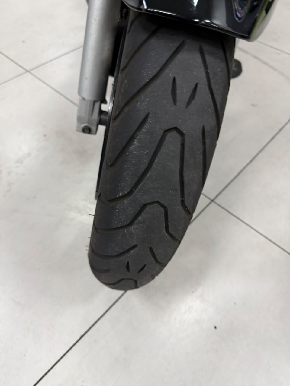 SUZUKI GSX 650 F
