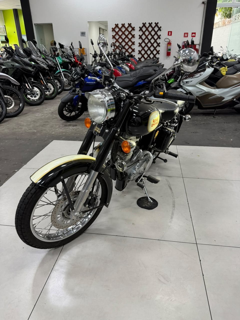 ROYAL ENFIELD CLASSIC 350