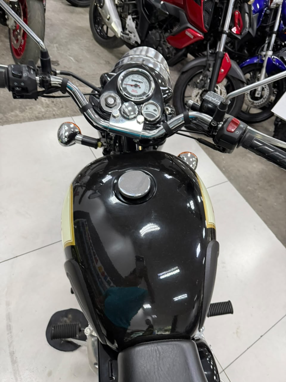ROYAL ENFIELD CLASSIC 350