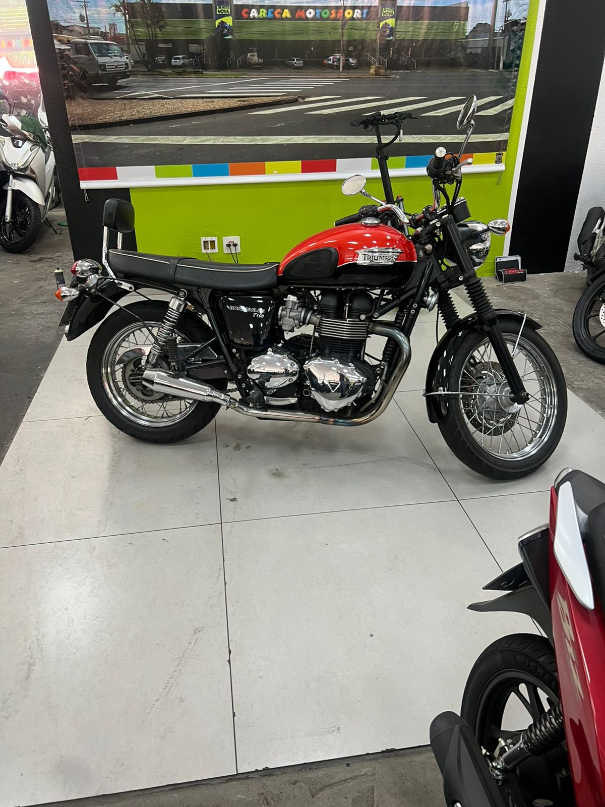 TRIUMPH BONNEVILLE T 100 865