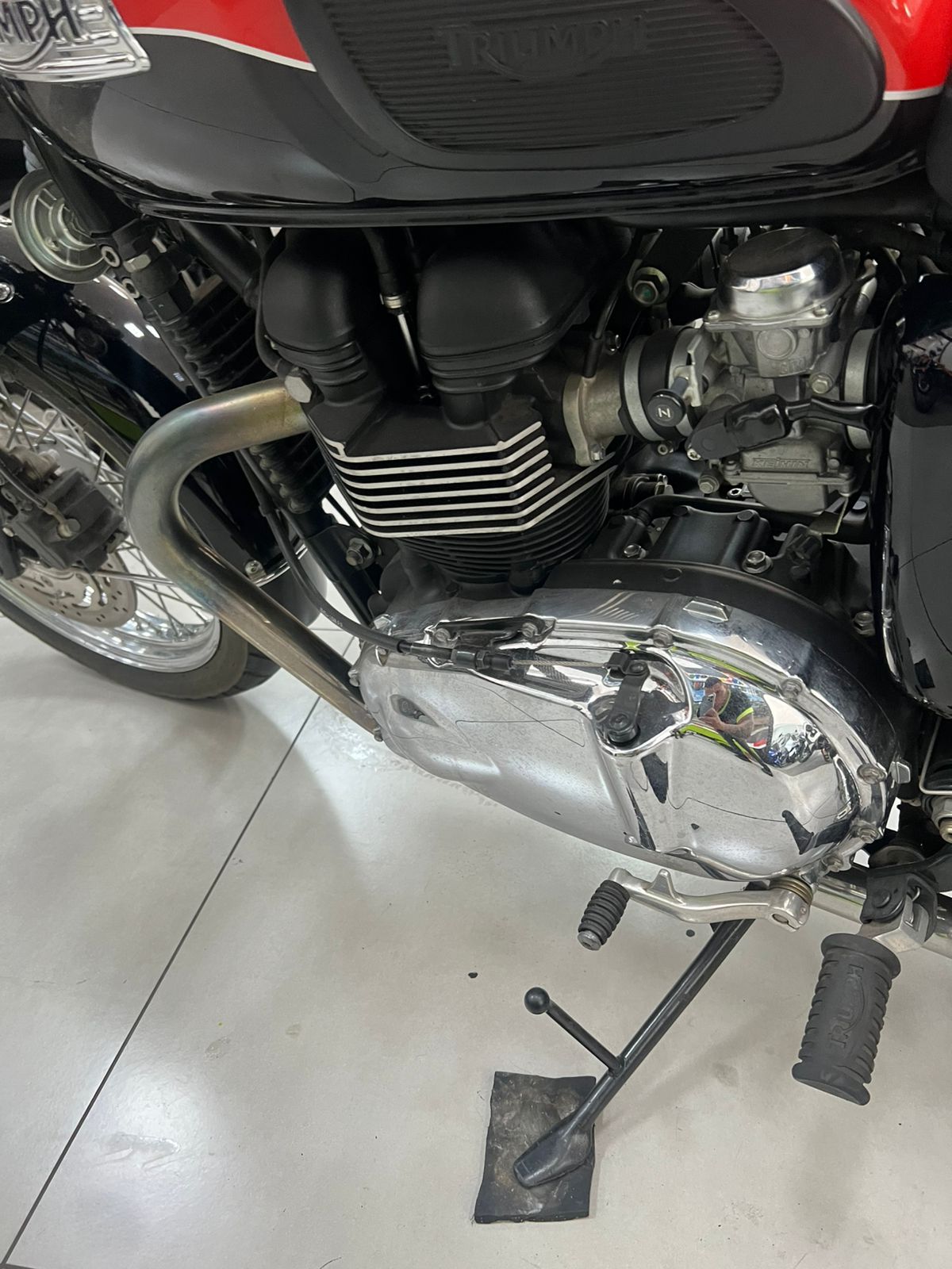 TRIUMPH BONNEVILLE T 100 865