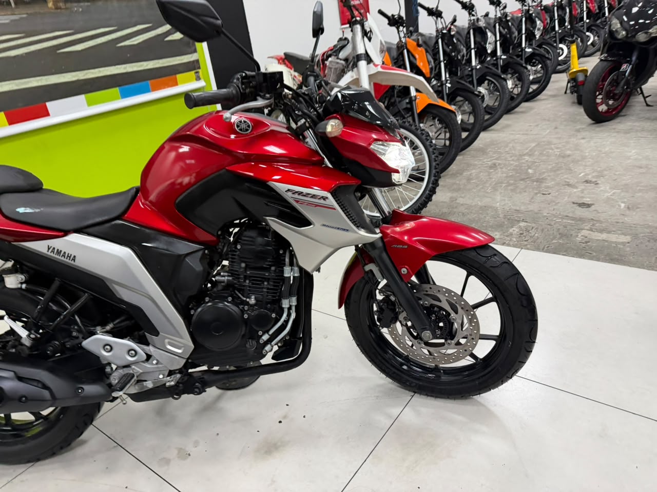 YAMAHA FZ25 FAZER ABS