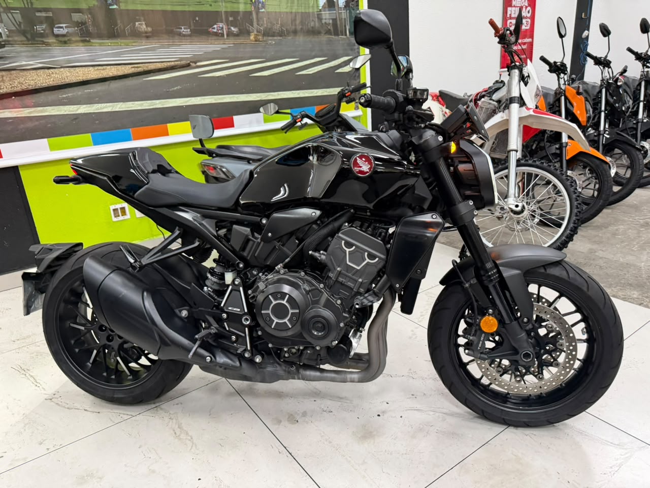 HONDA CB 1000R