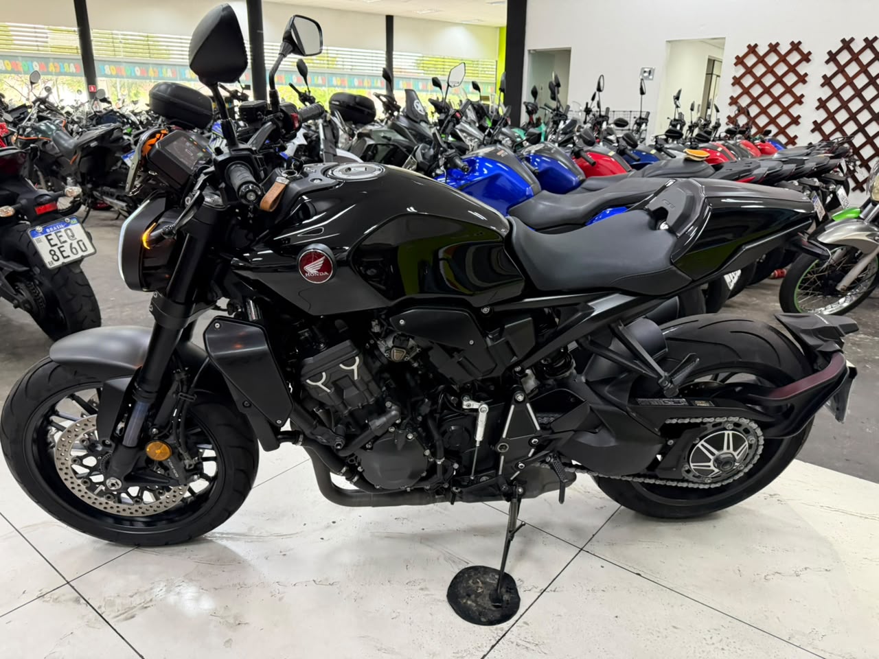 HONDA CB 1000R