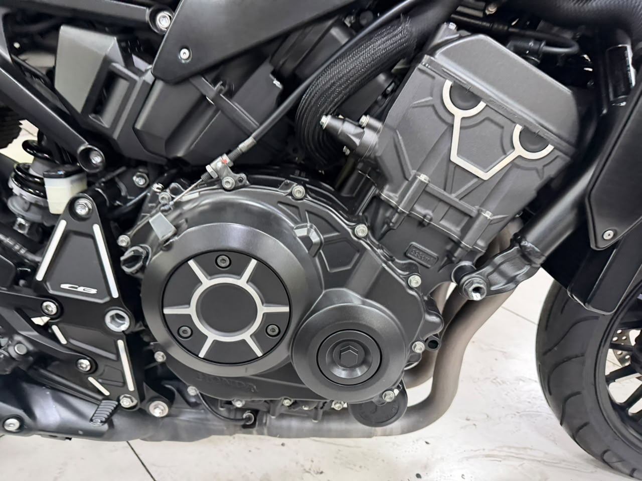HONDA CB 1000R