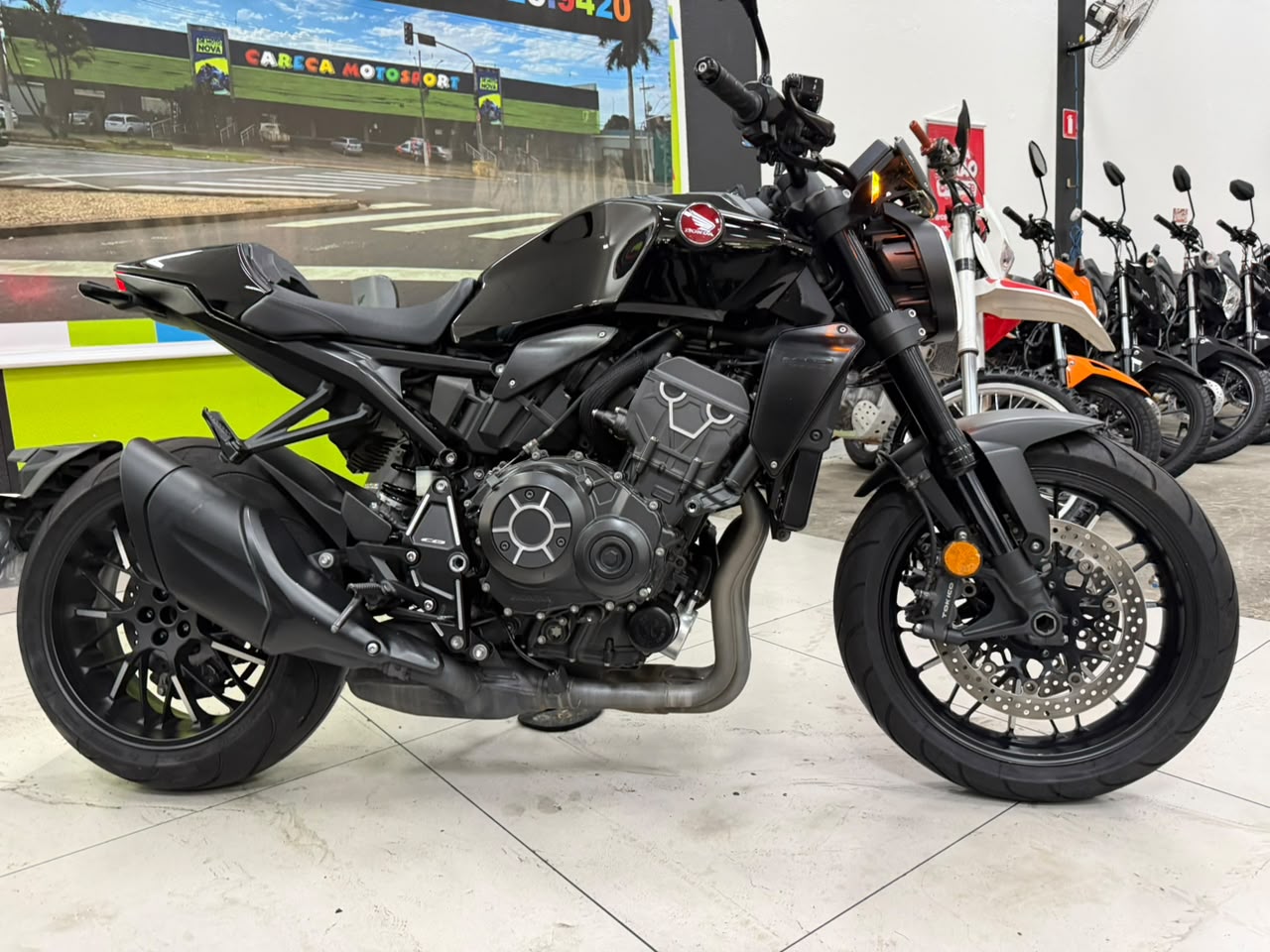 HONDA CB 1000R