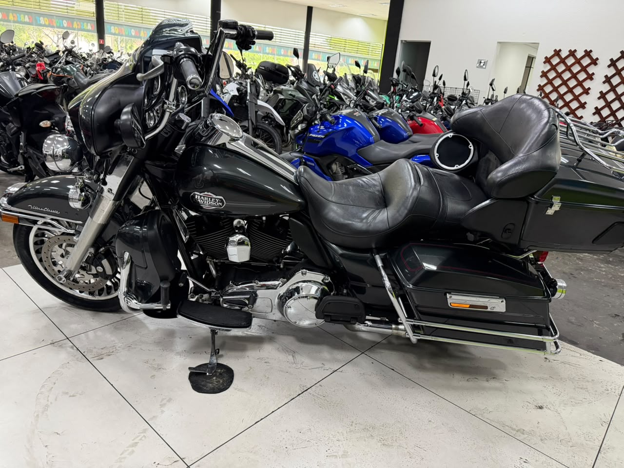 HARLEY-DAVIDSON ELECTRA GLIDE CLASSIC