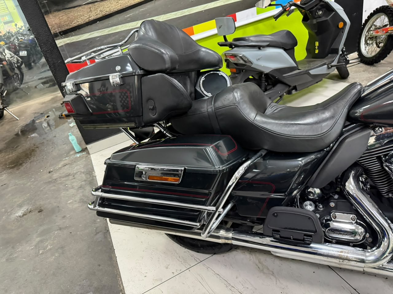 HARLEY-DAVIDSON ELECTRA GLIDE CLASSIC