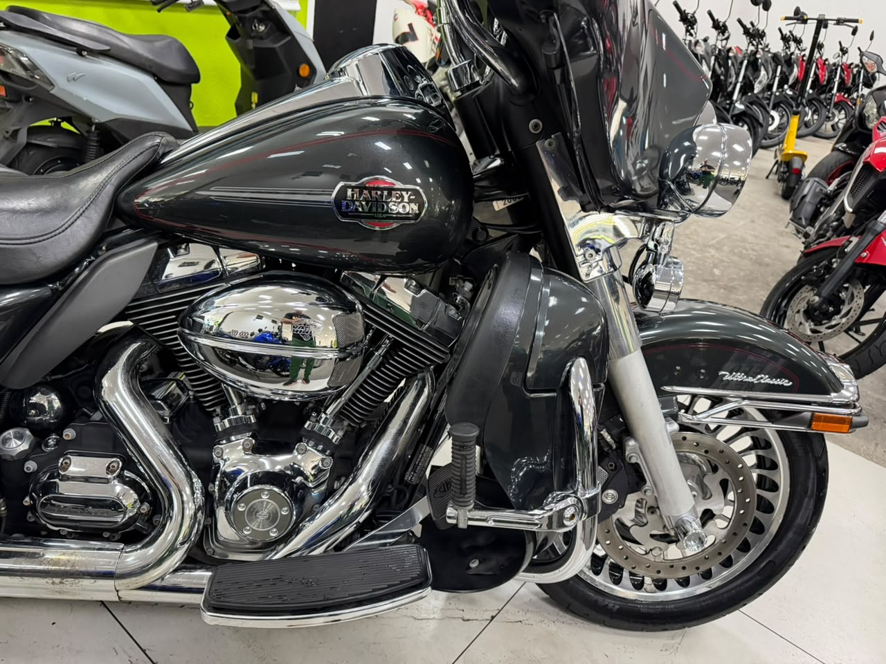 HARLEY-DAVIDSON ELECTRA GLIDE CLASSIC