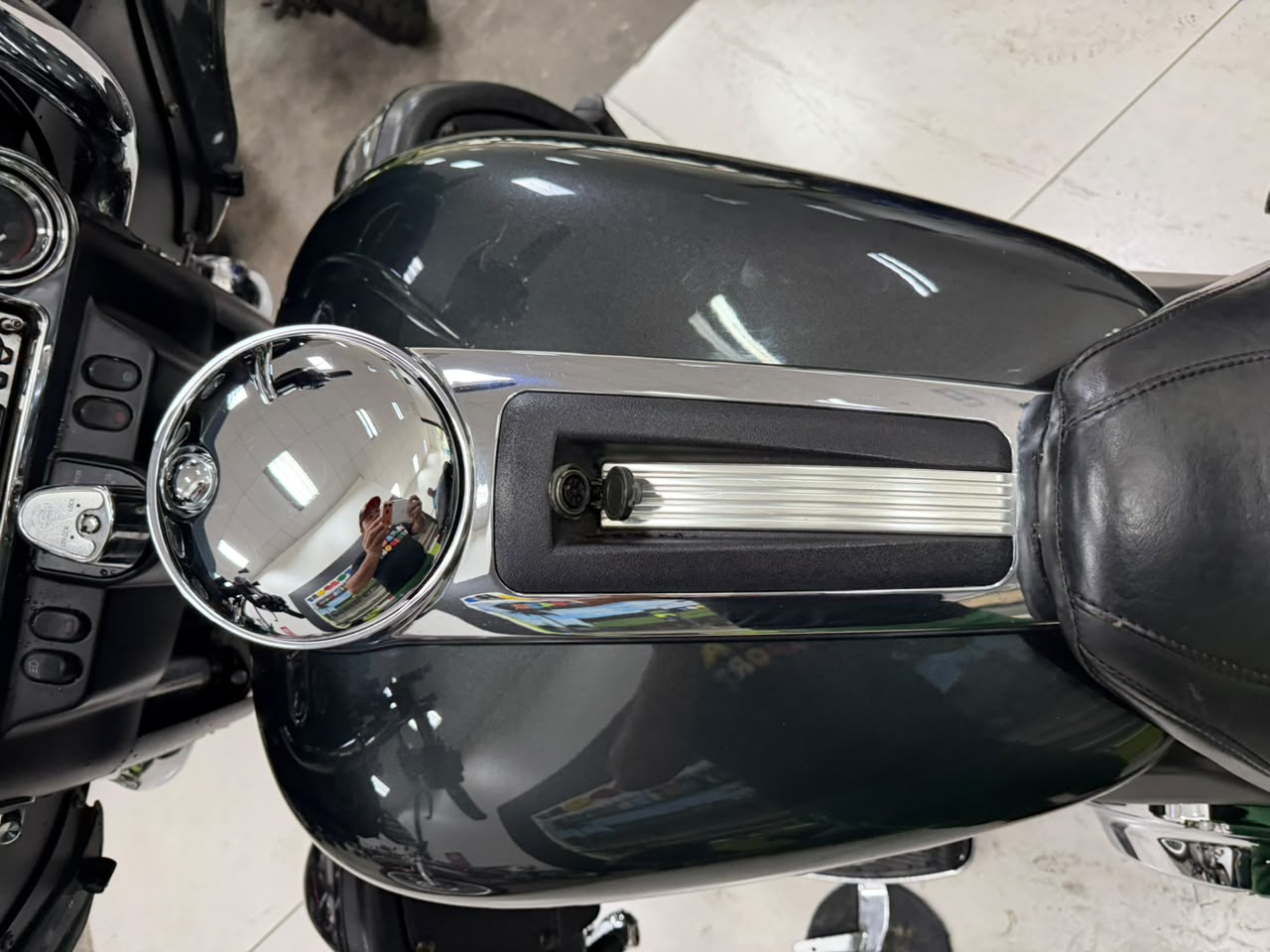 HARLEY-DAVIDSON ELECTRA GLIDE CLASSIC
