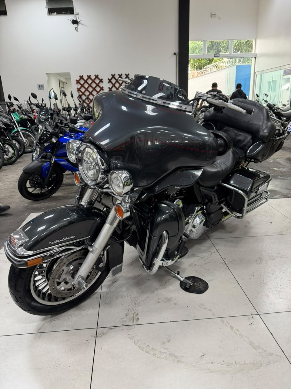 HARLEY-DAVIDSON ELECTRA GLIDE CLASSIC