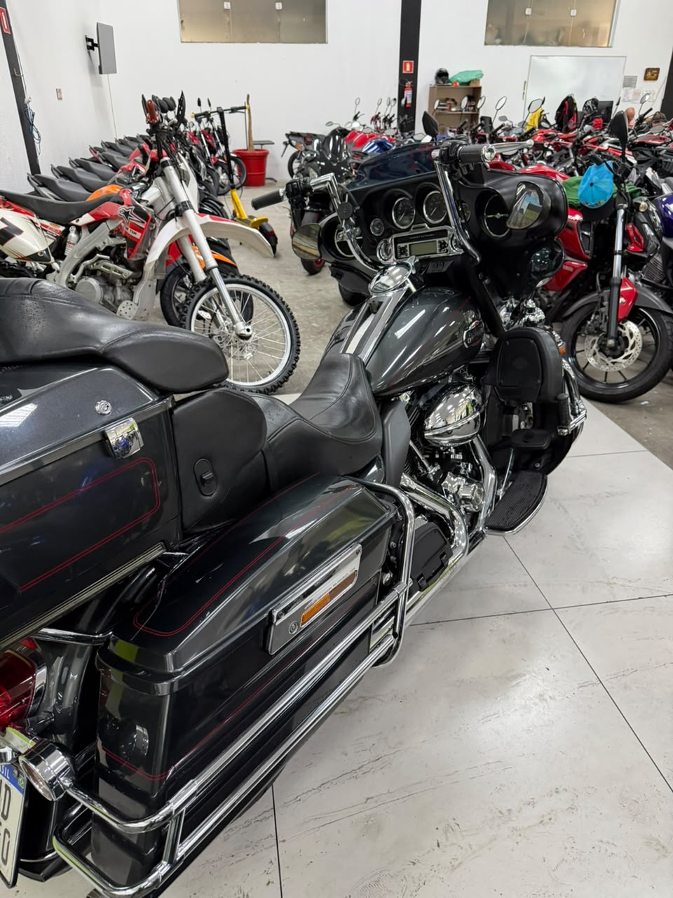 HARLEY-DAVIDSON ELECTRA GLIDE CLASSIC