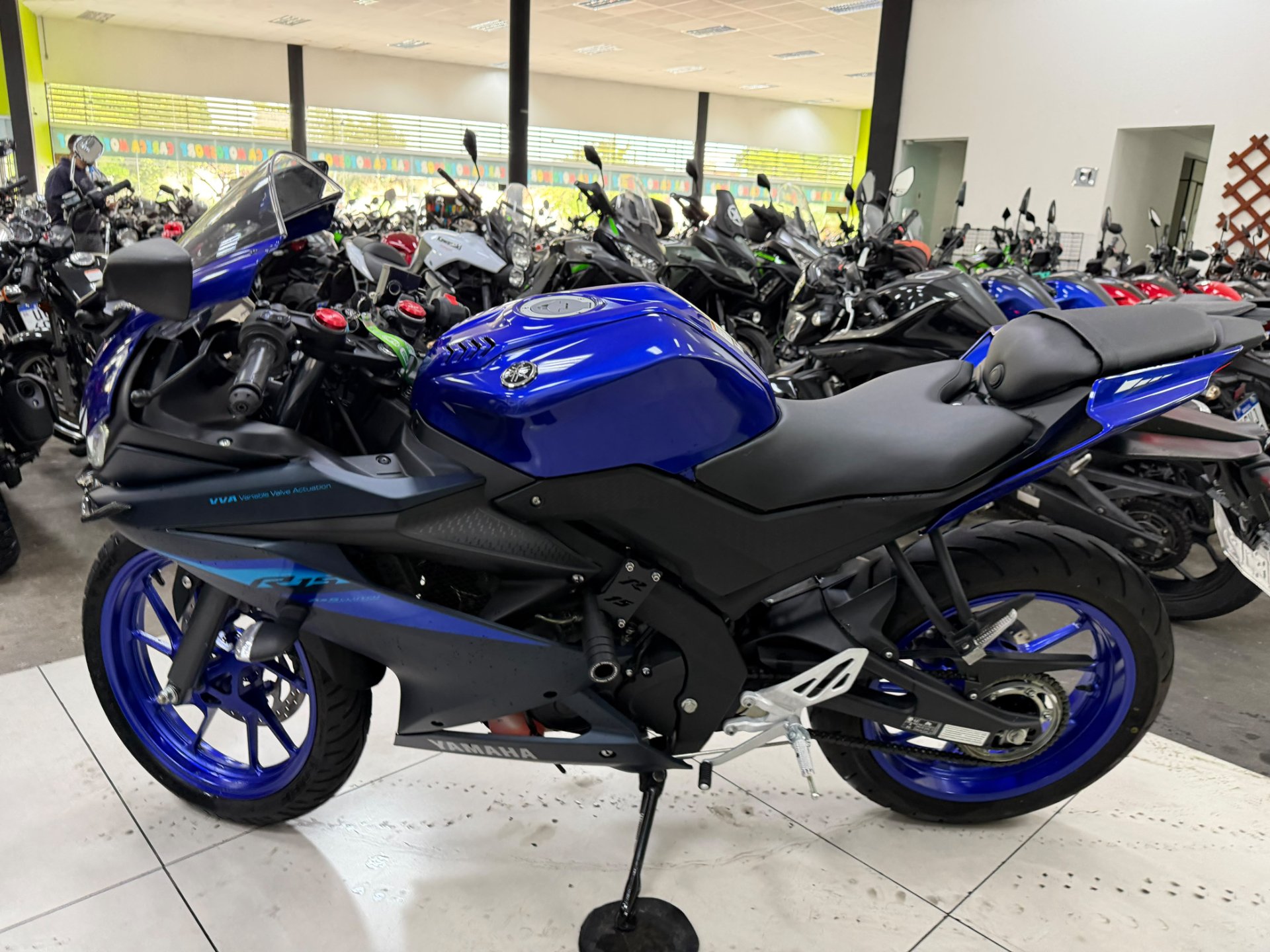 YAMAHA YZF R15