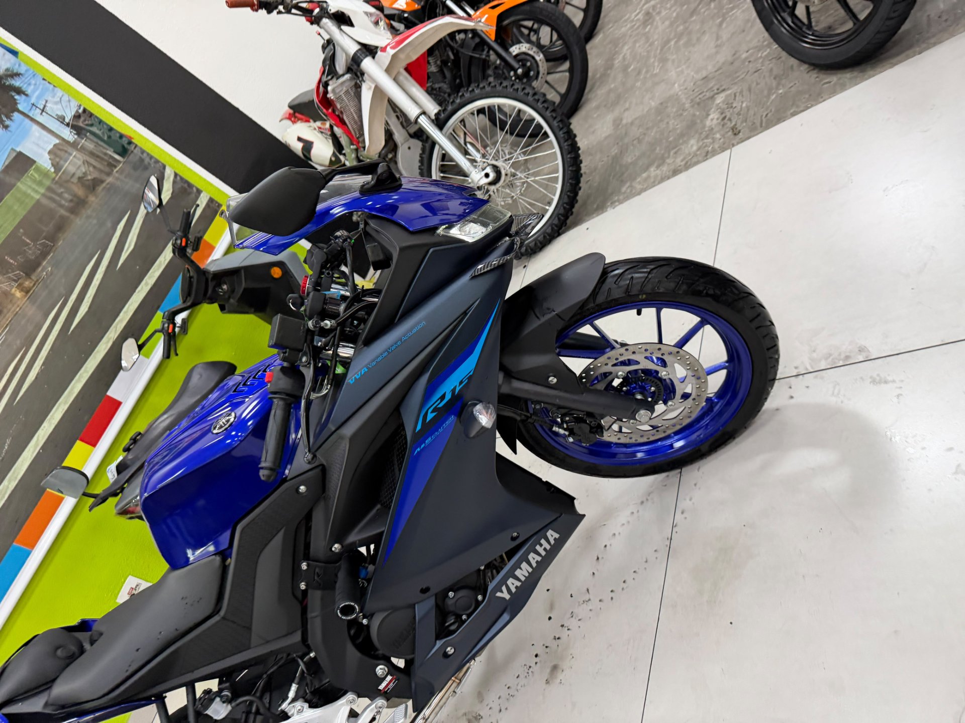 YAMAHA YZF R15