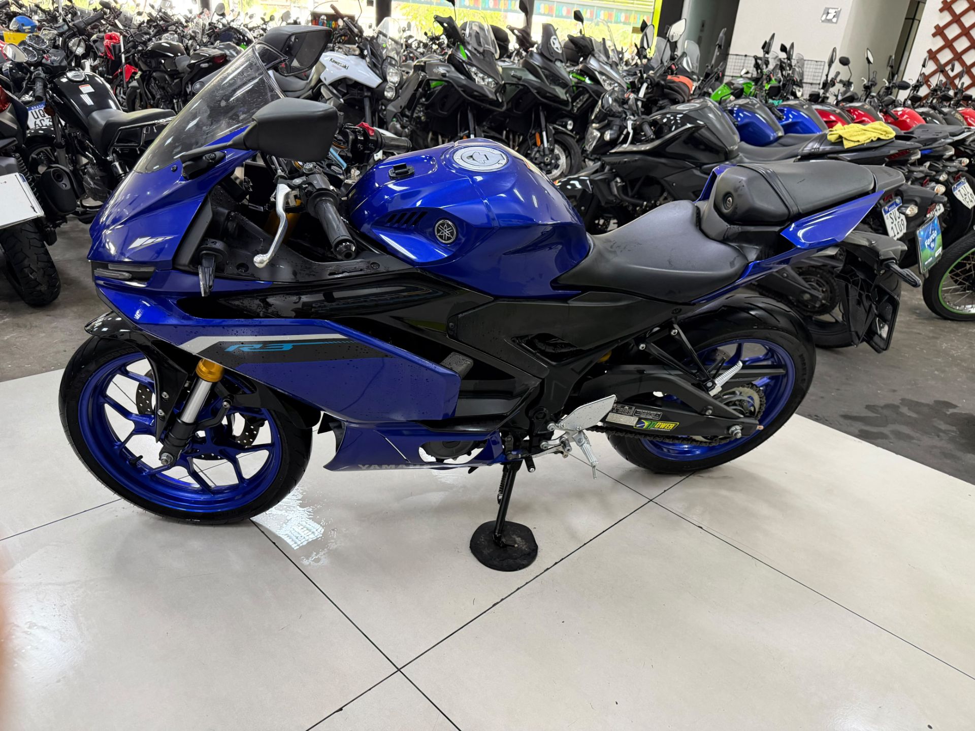 YAMAHA YZF R3 ABS CONNECTED