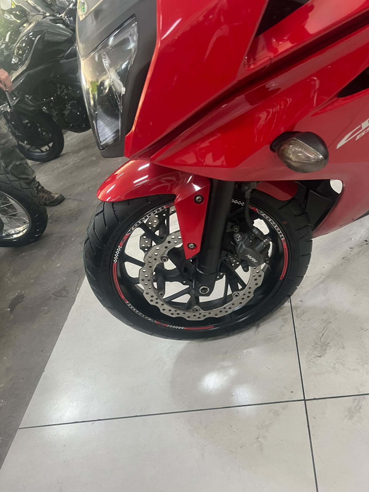 HONDA CBR 650F