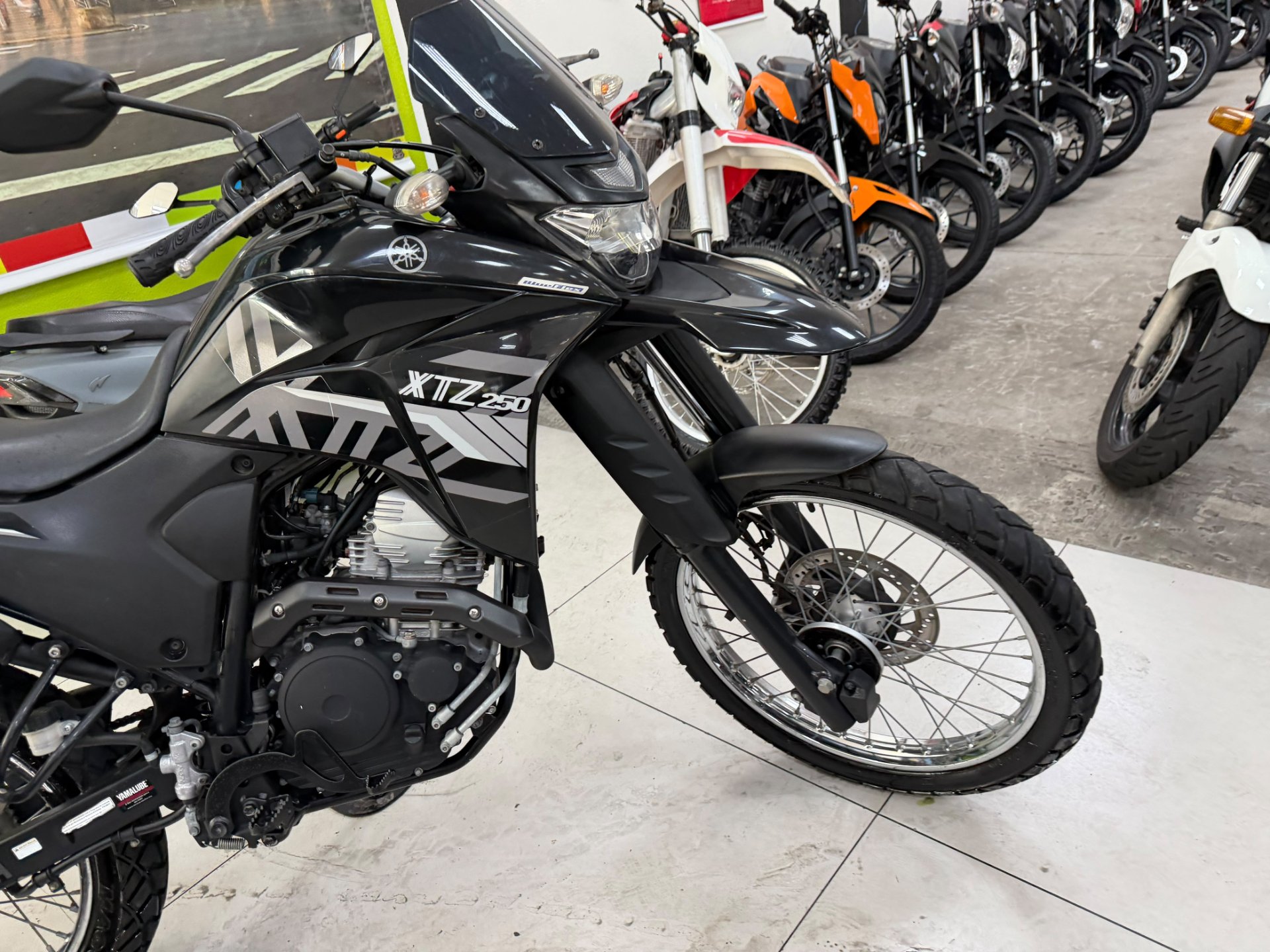 YAMAHA XTZ 250 LANDER CONNECTED