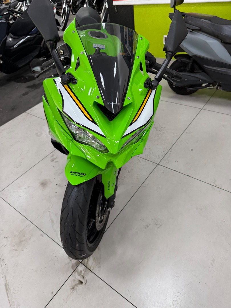 KAWASAKI NINJA ZX-4R