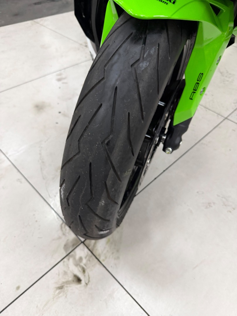 KAWASAKI NINJA ZX-4R