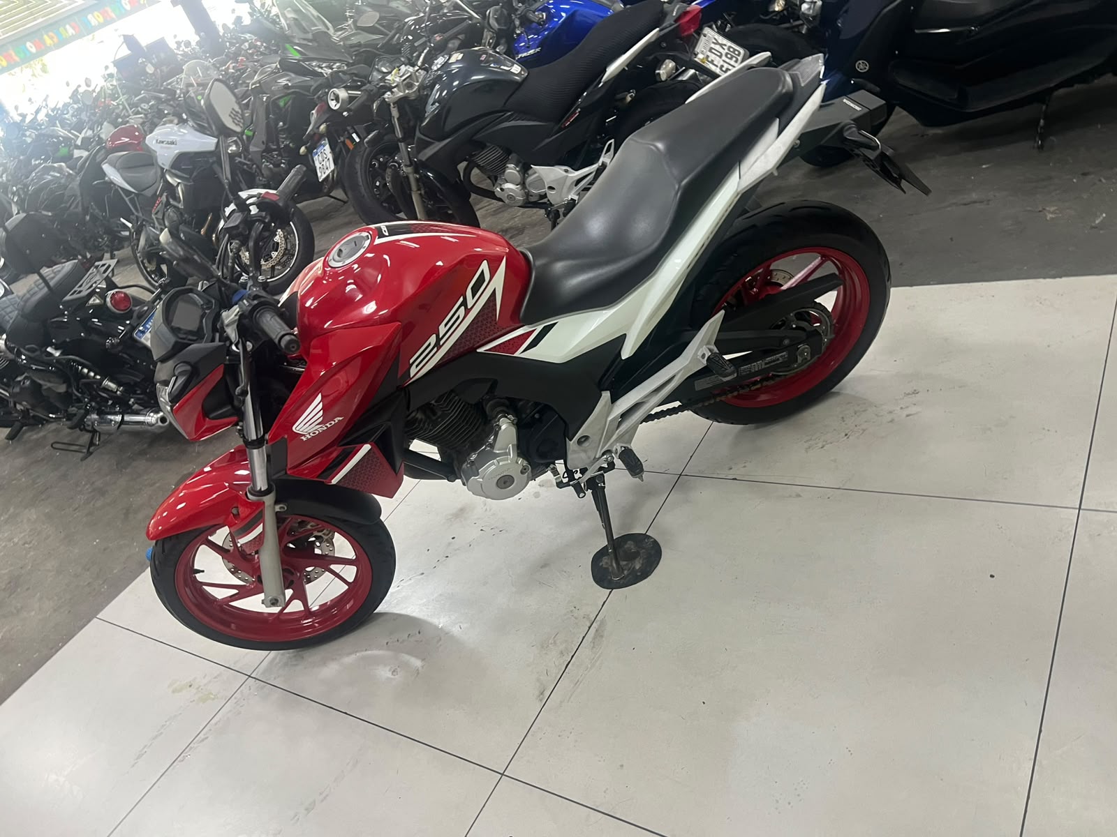 HONDA CB 250F TWISTER ABS