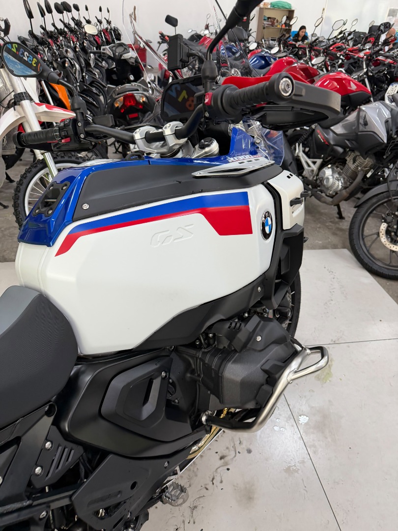 BMW R 1300 GS ADVENTURE TROPHY