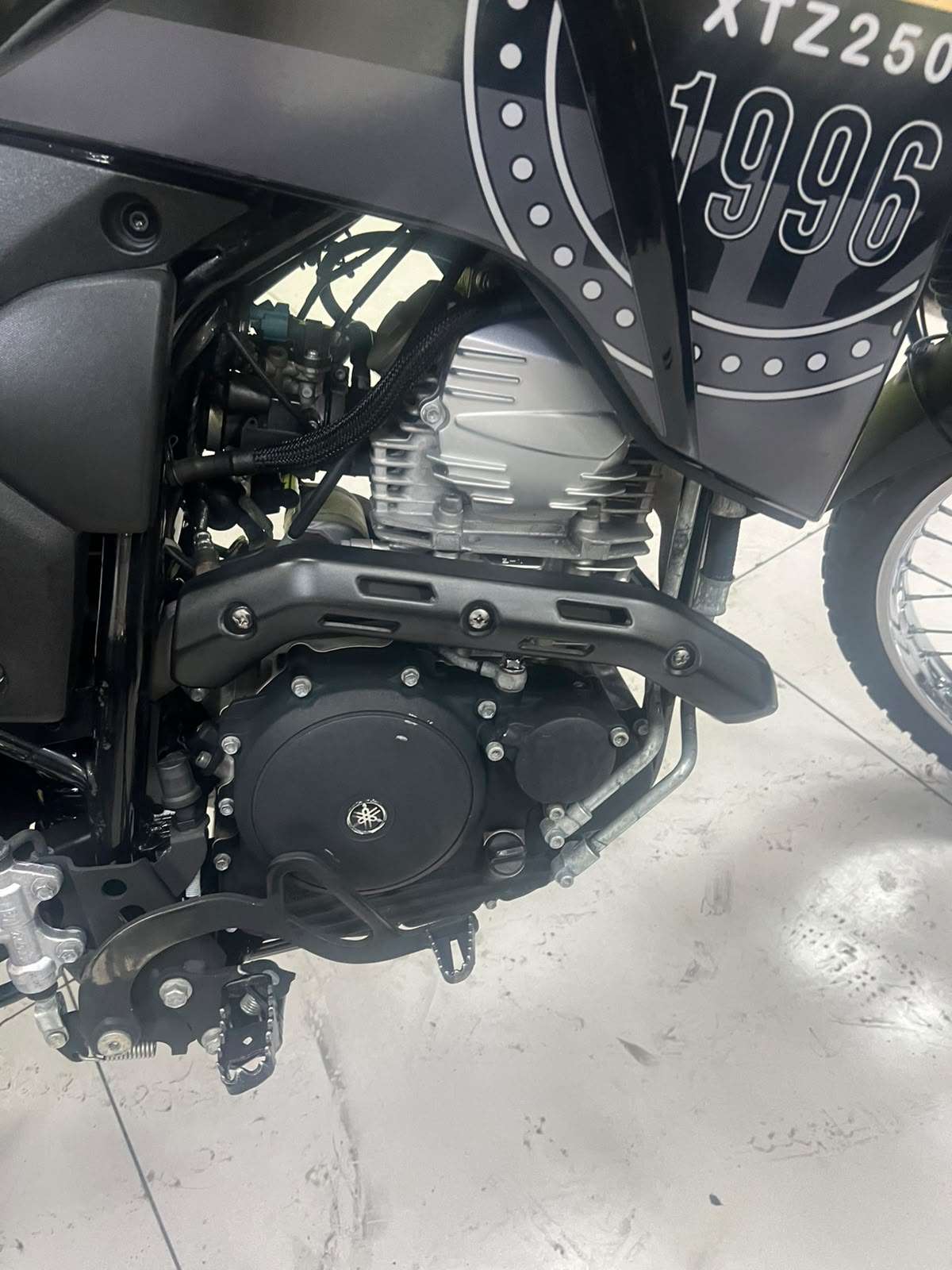 YAMAHA XTZ 250 LANDER CONNECTED