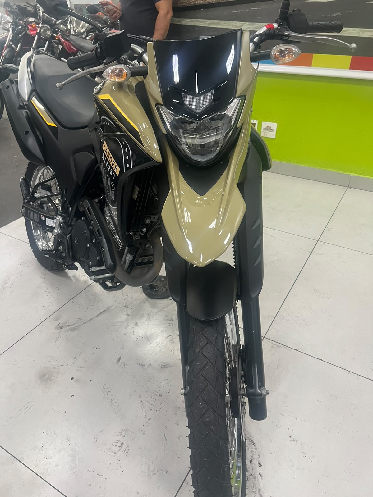 YAMAHA XTZ 250 LANDER CONNECTED