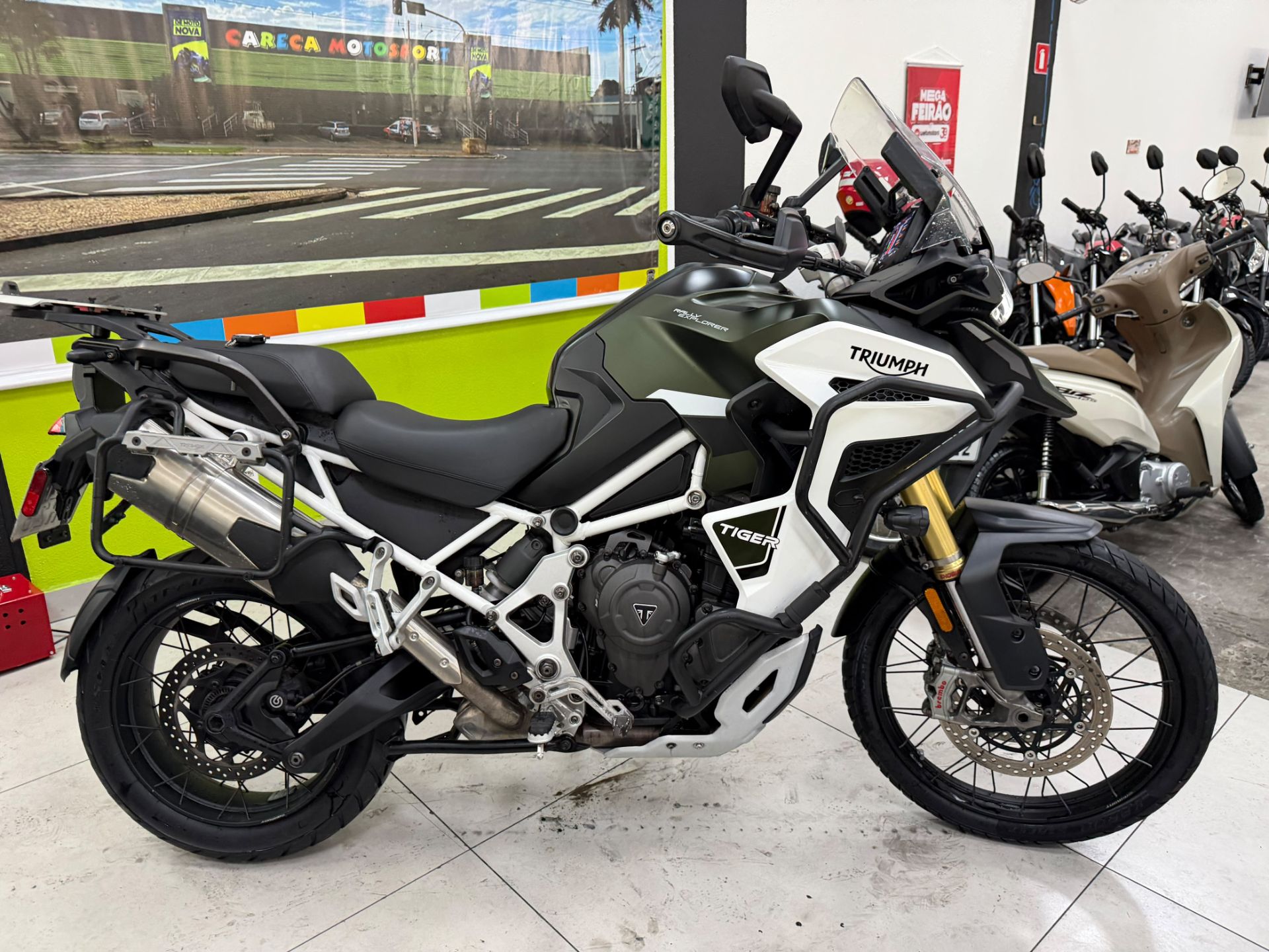 TRIUMPH TIGER 1200 RALLY EXPLORER
