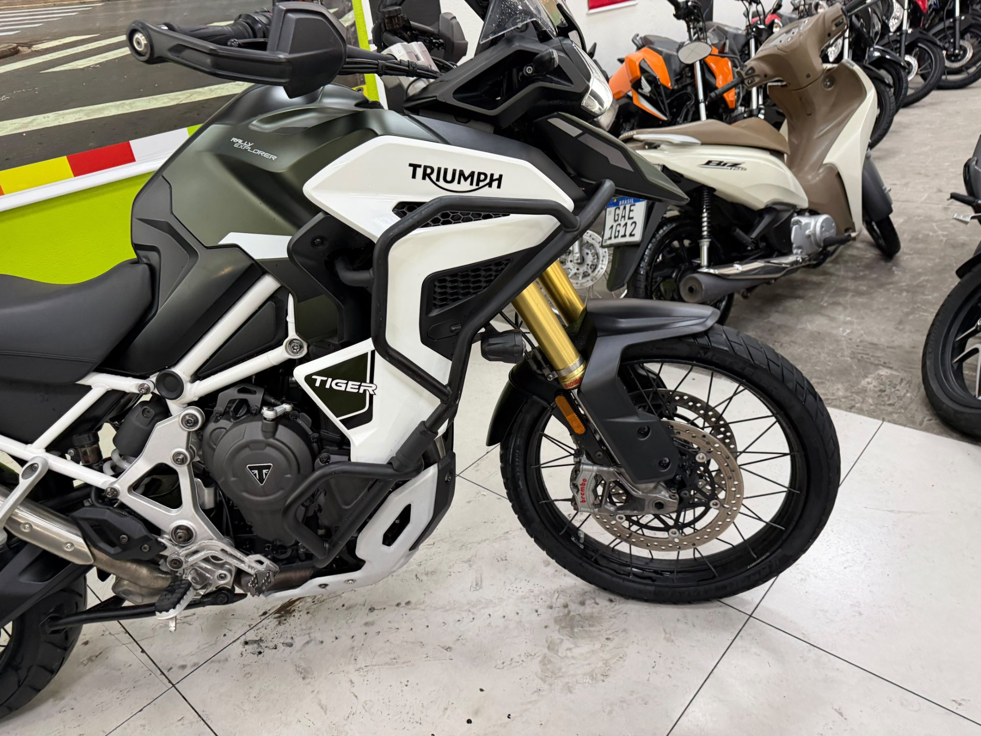 TRIUMPH TIGER 1200 RALLY EXPLORER