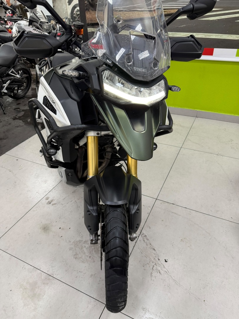 TRIUMPH TIGER 1200 RALLY EXPLORER