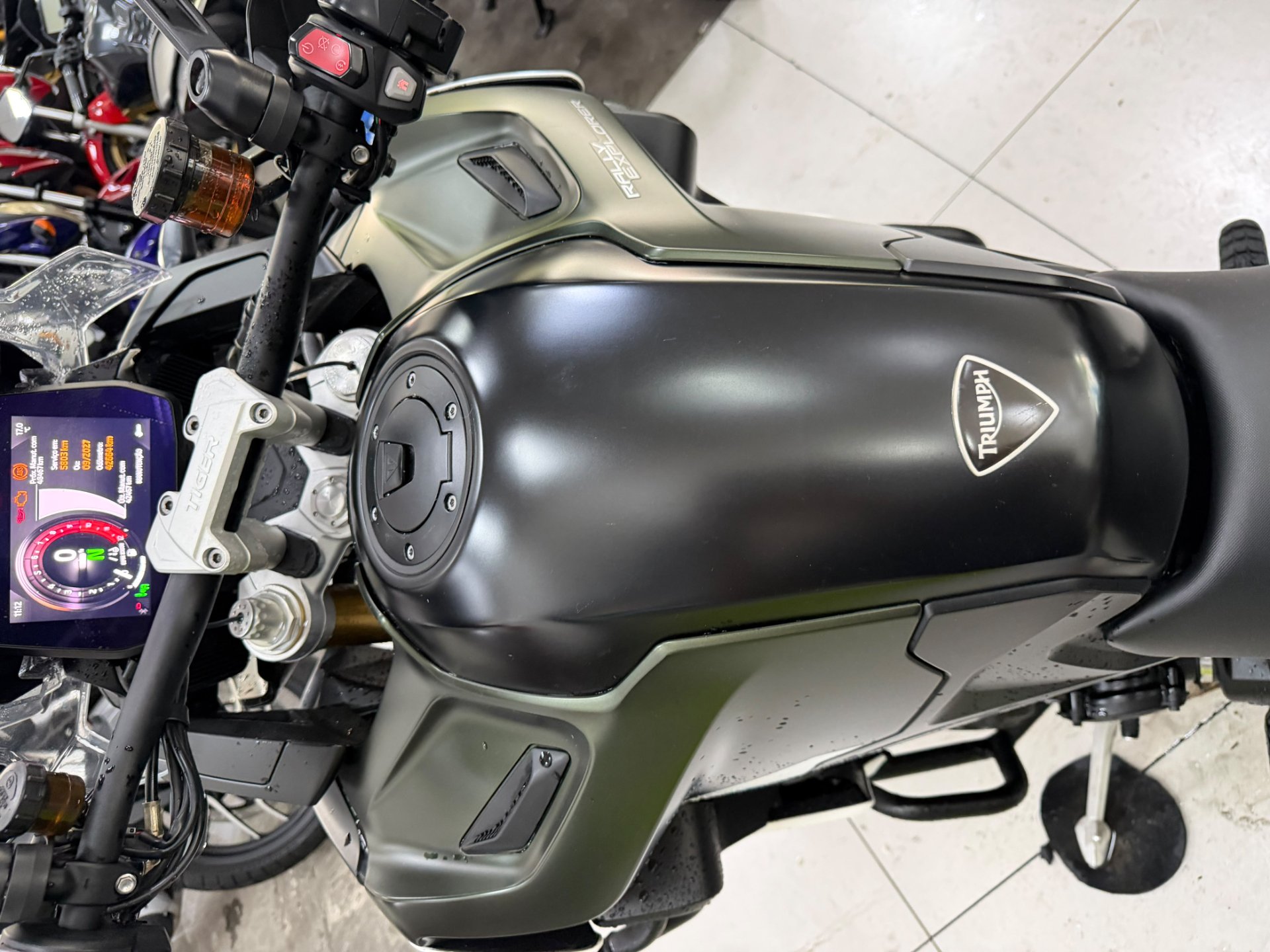 TRIUMPH TIGER 1200 RALLY EXPLORER