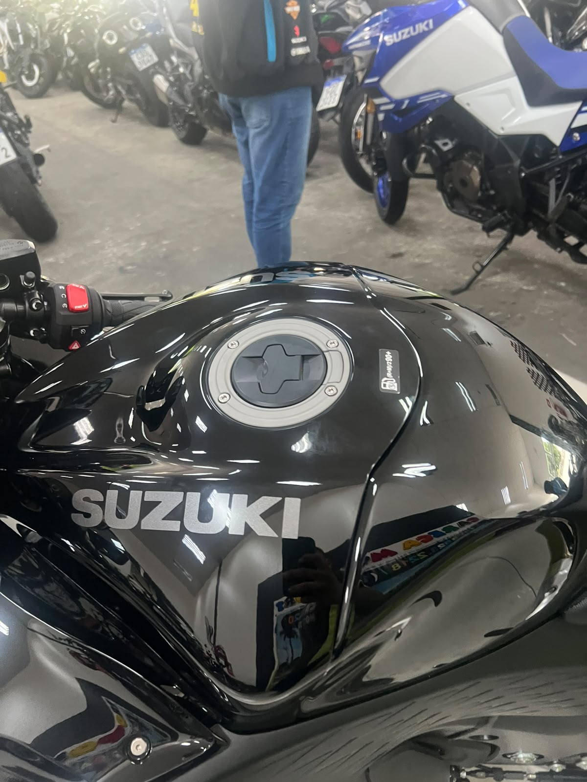 SUZUKI HAYABUSA GSX 1300RA