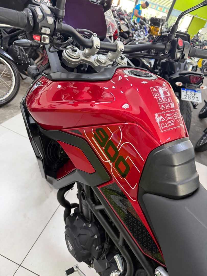 TRIUMPH TIGER 900 GT PRO