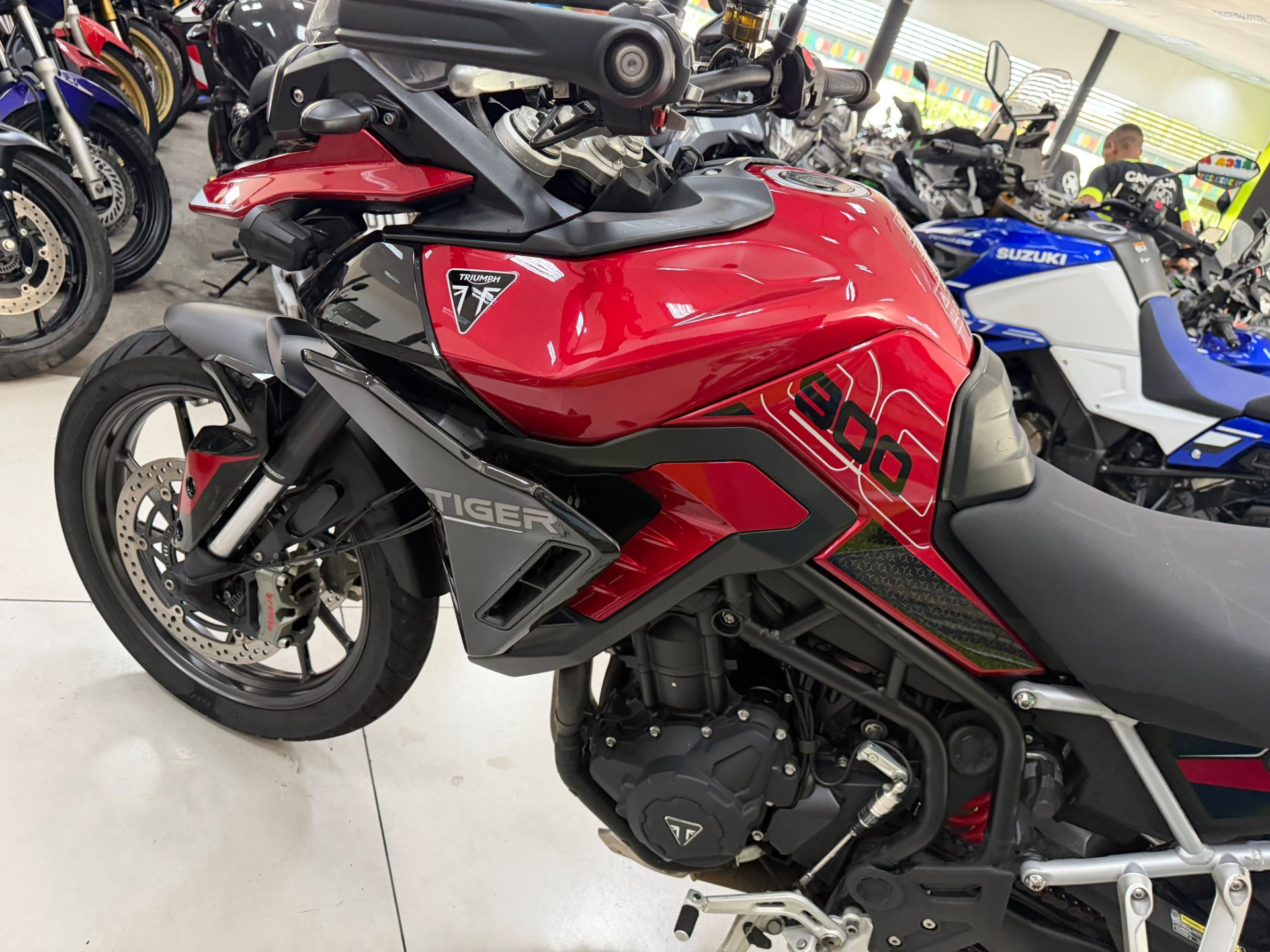 TRIUMPH TIGER 900 GT PRO