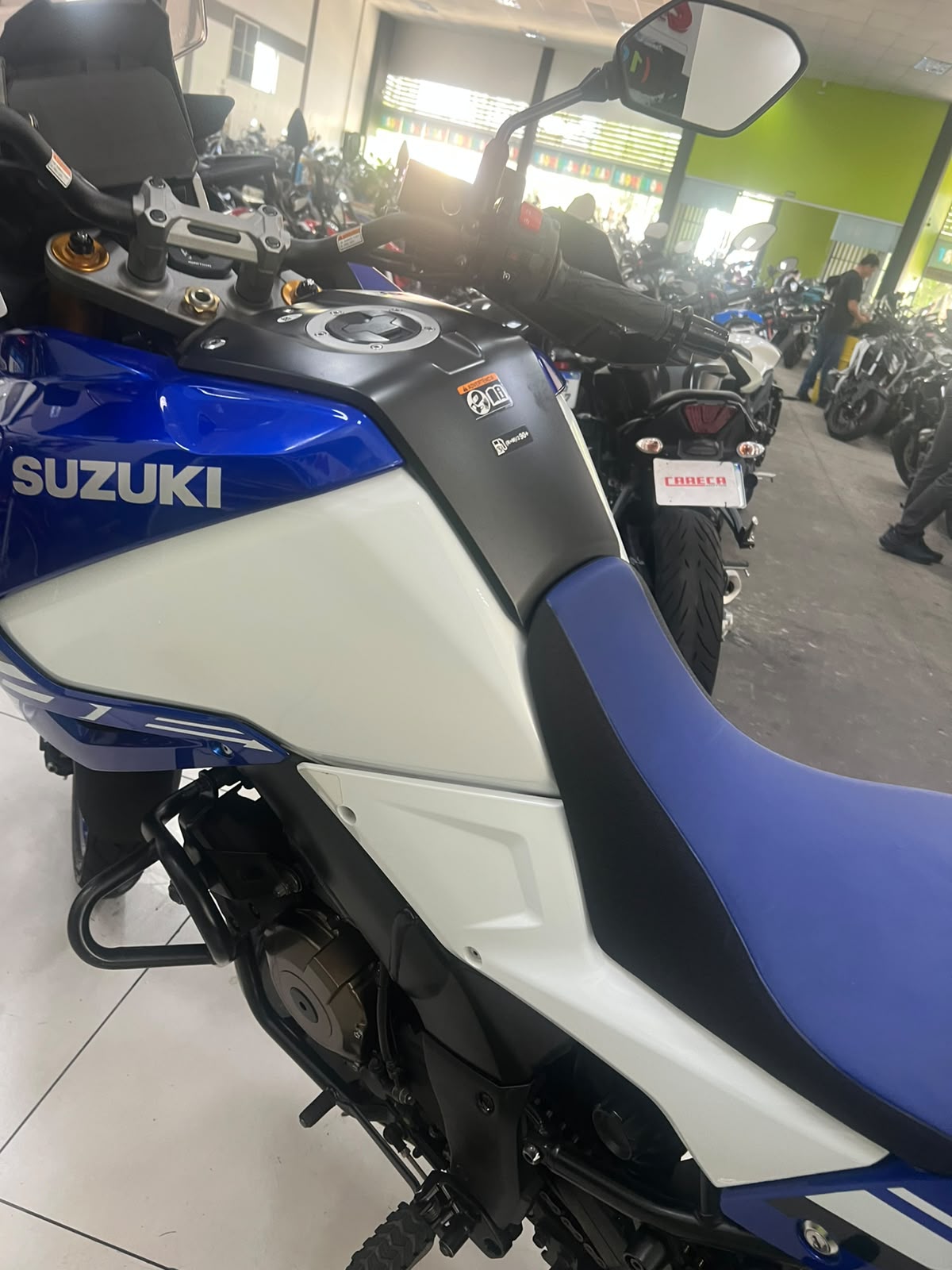 SUZUKI V STROM 1050