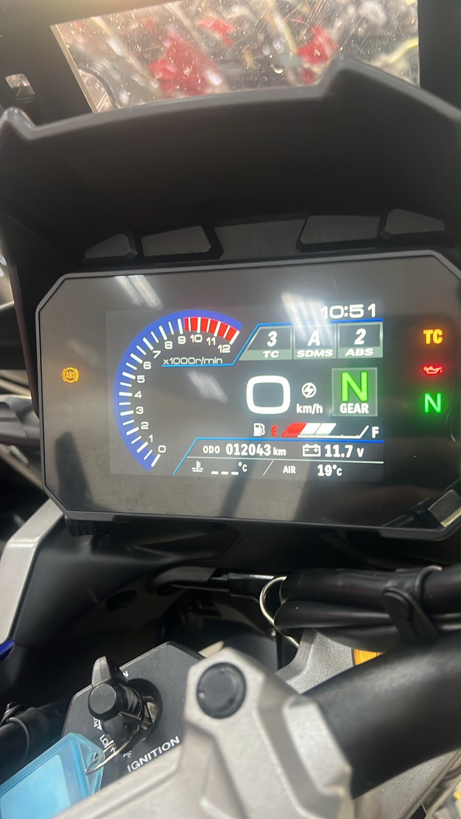 SUZUKI V STROM 1050