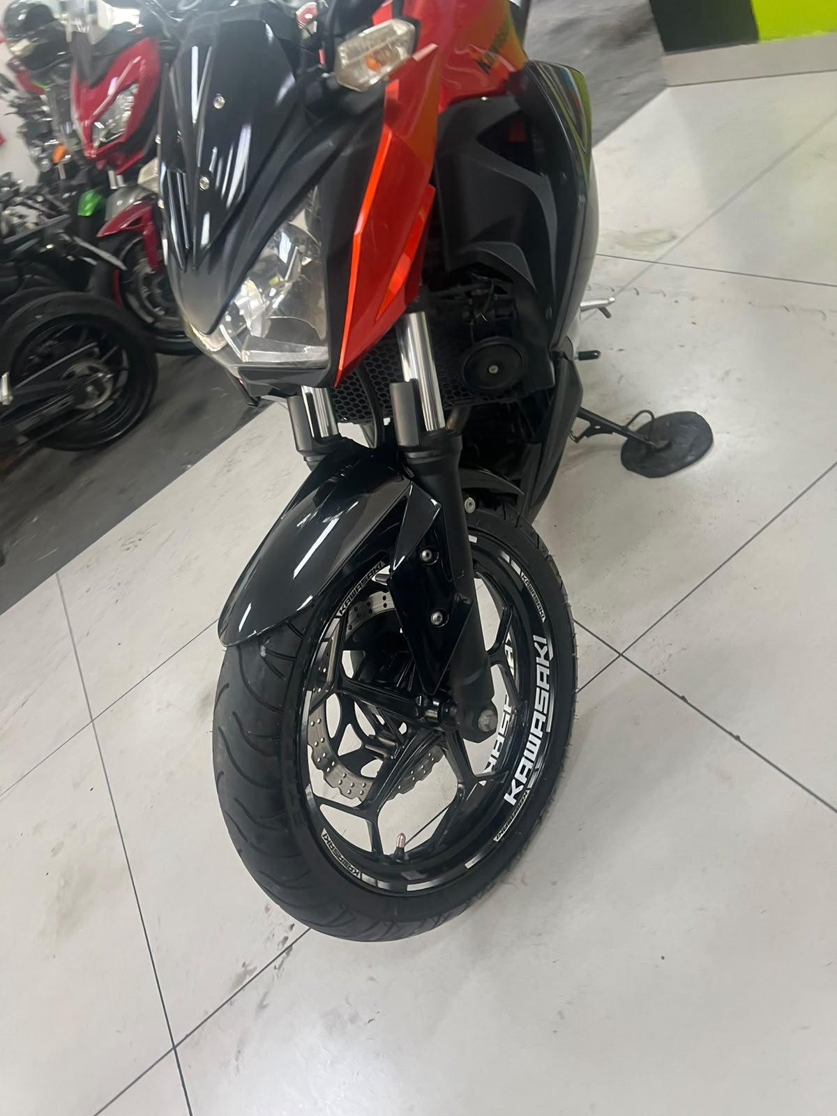 KAWASAKI Z300