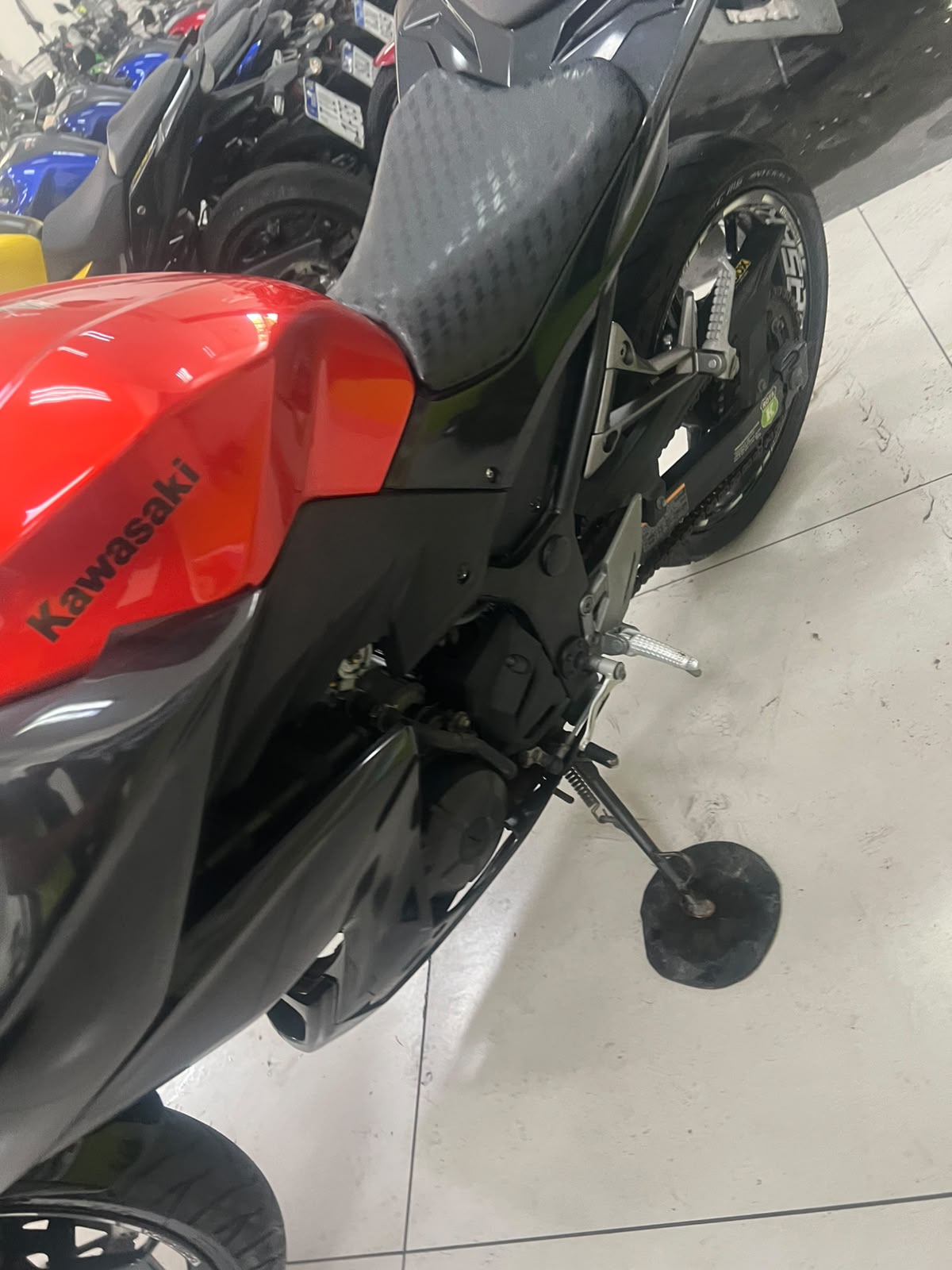 KAWASAKI Z300