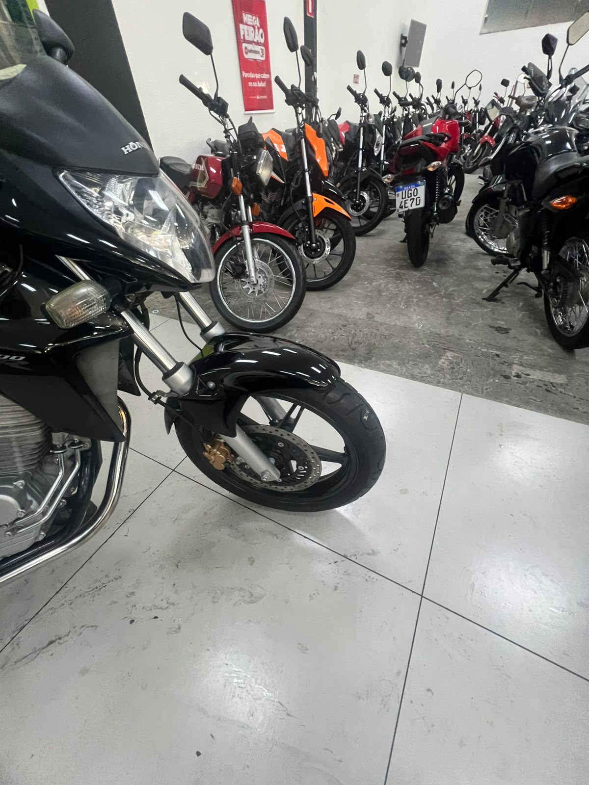 HONDA CB 300R