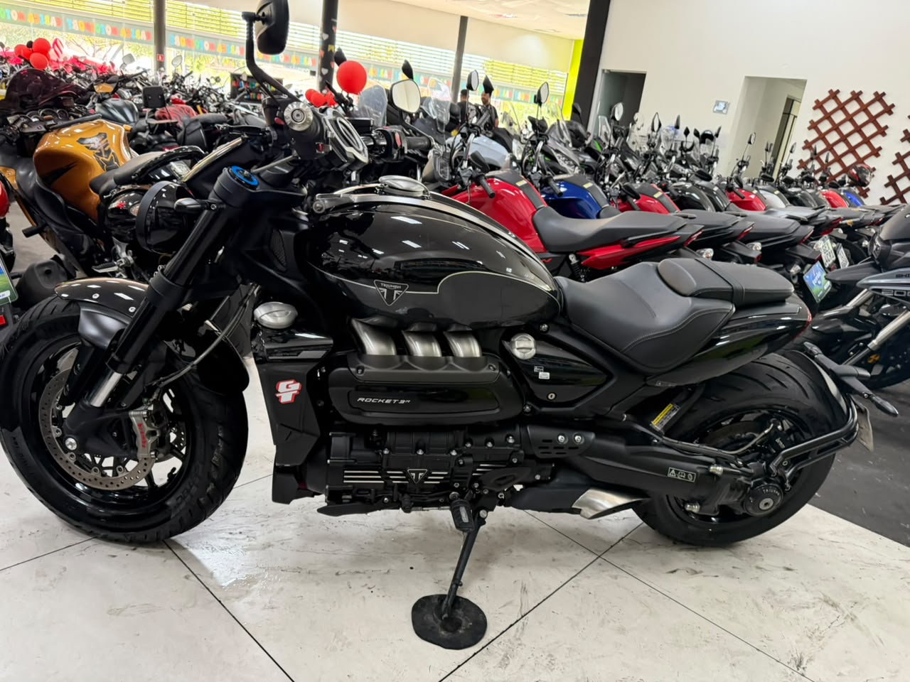 TRIUMPH ROCKET III R