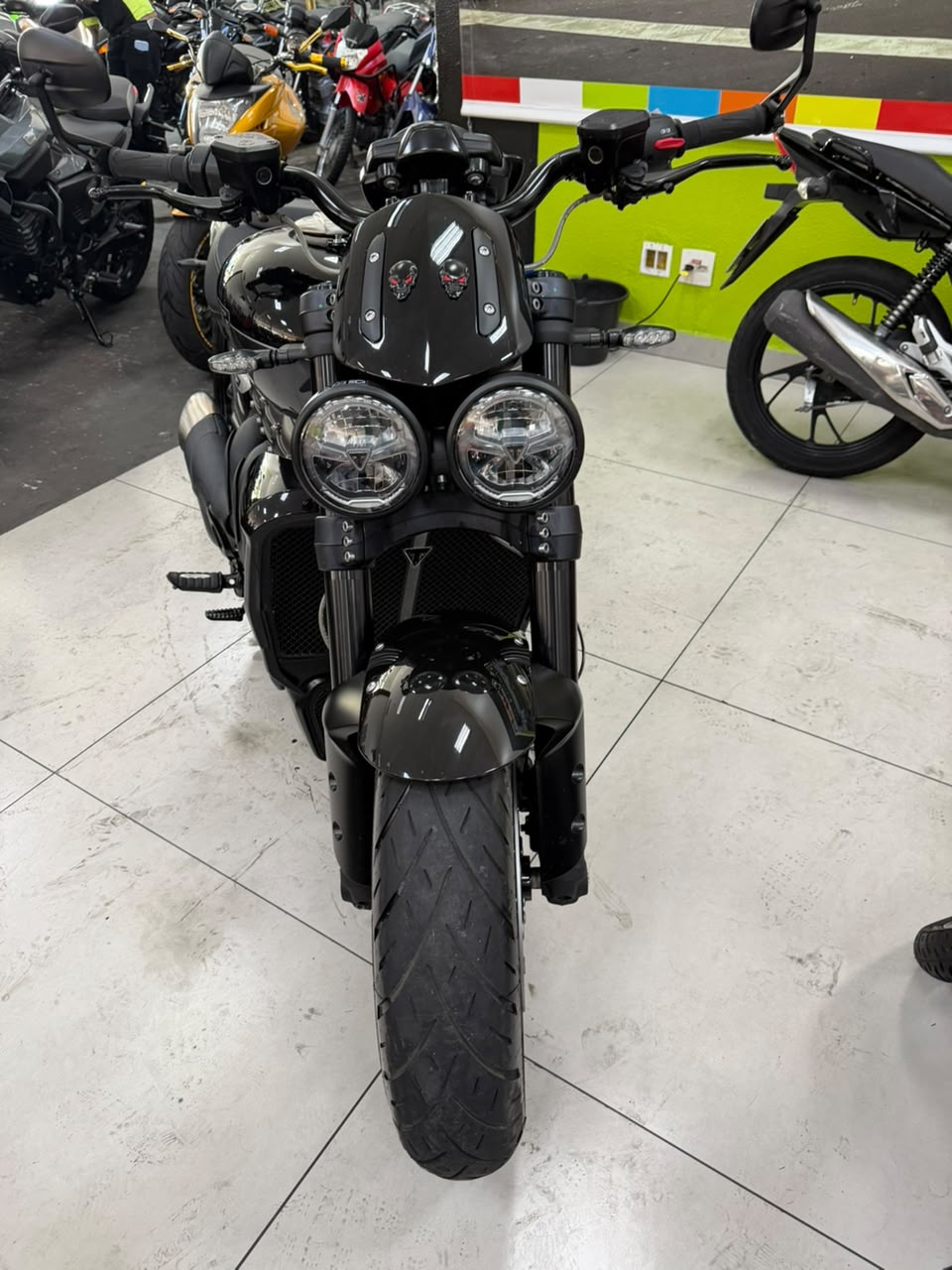 TRIUMPH ROCKET III R