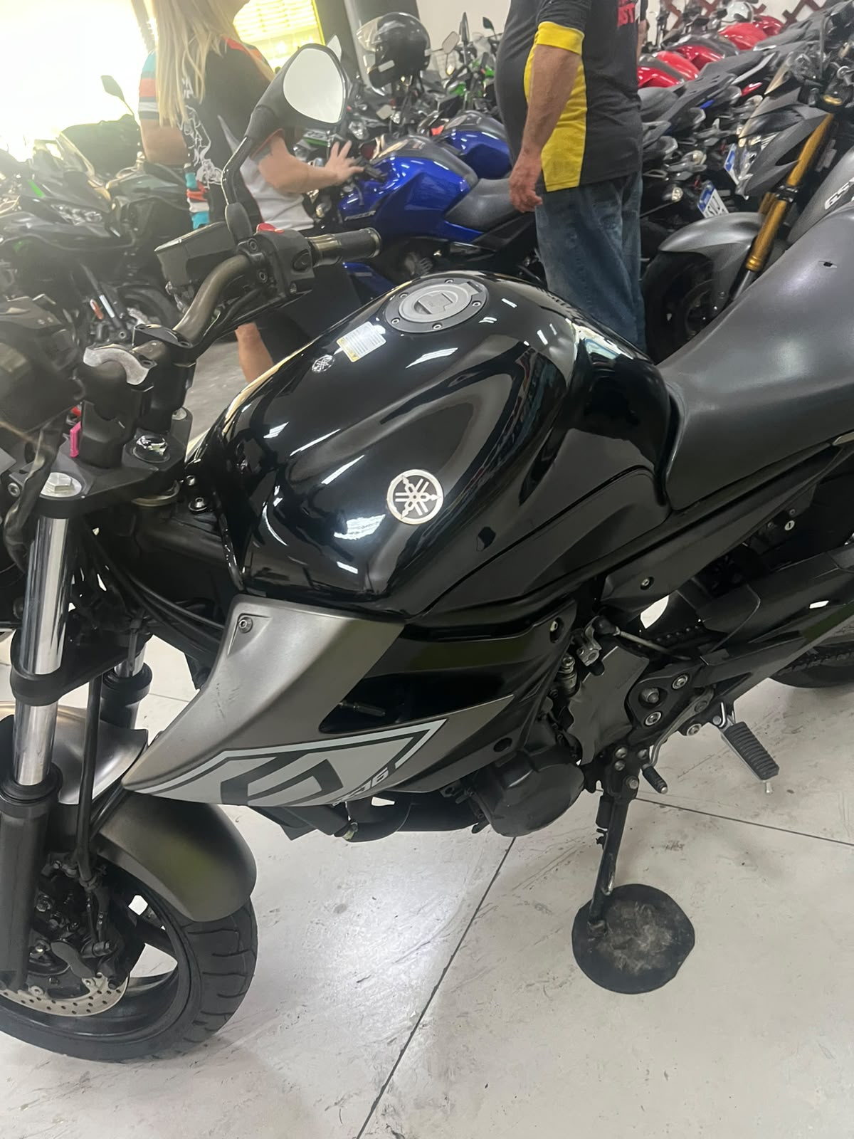 YAMAHA XJ6 F ABS