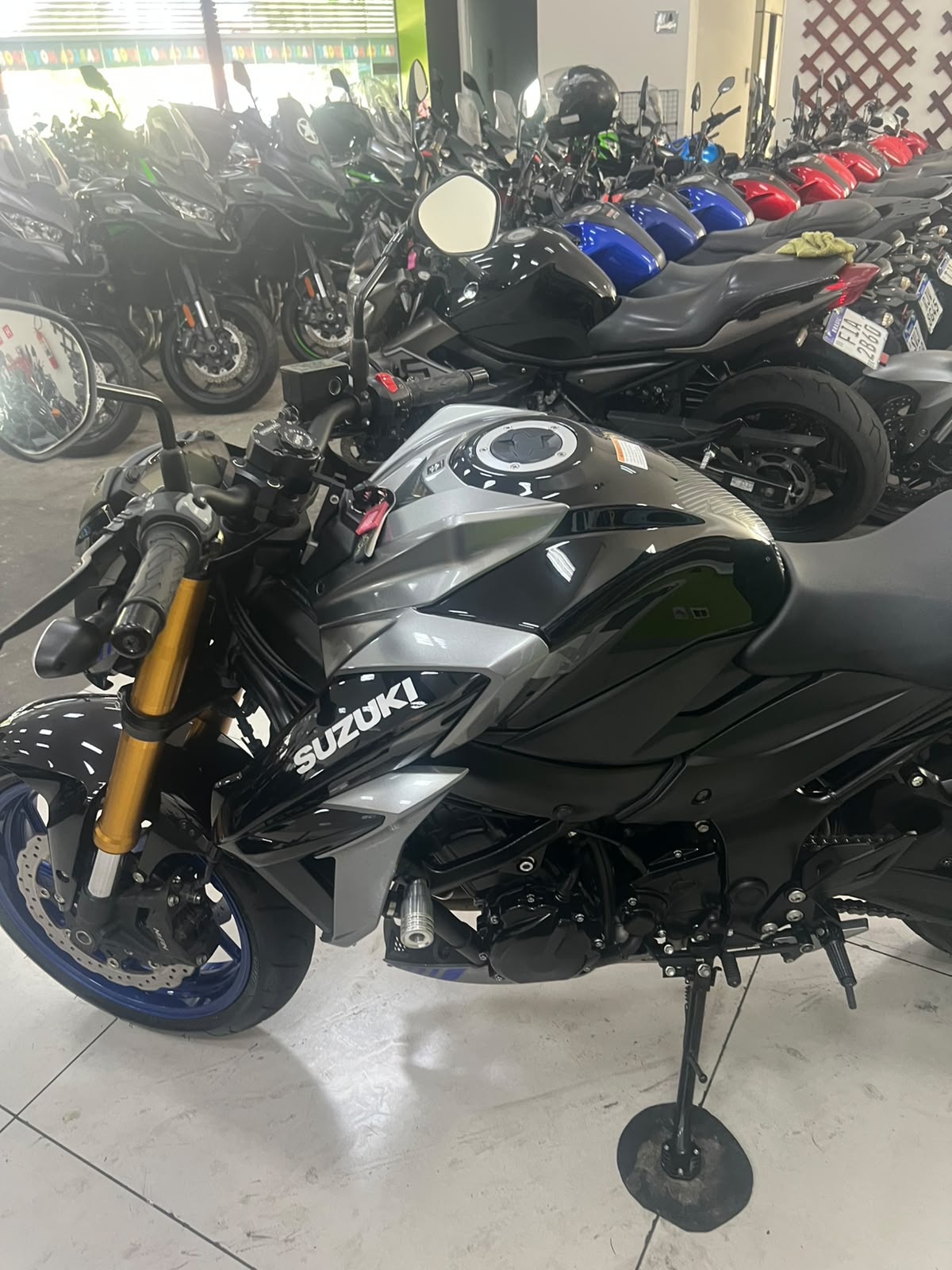 SUZUKI GSX S 750AZ