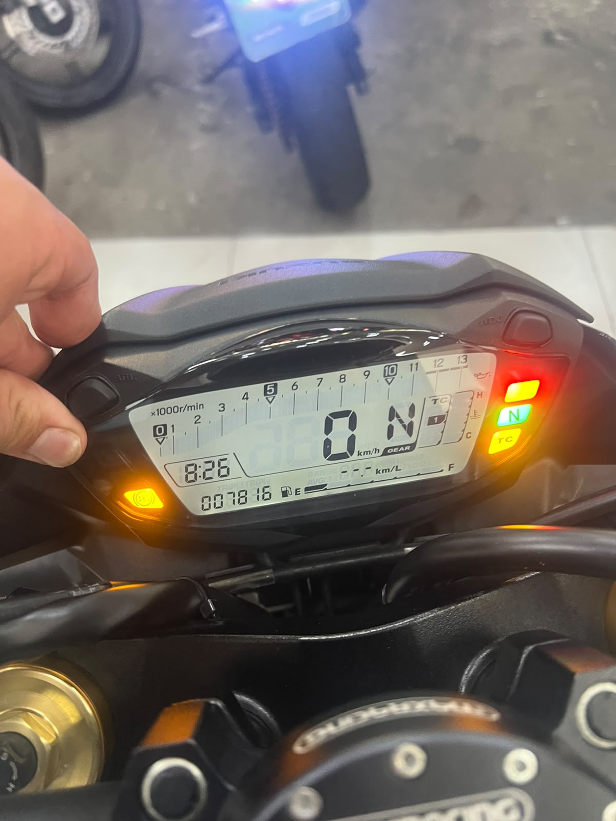 SUZUKI GSX S 750AZ