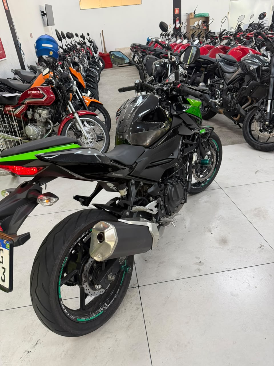 KAWASAKI Z400