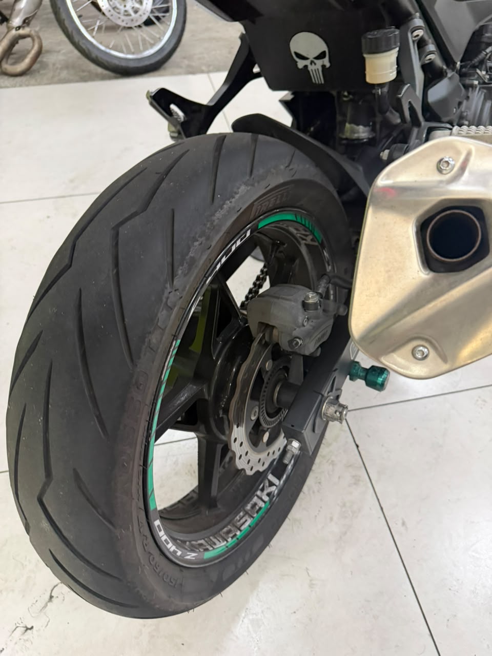 KAWASAKI Z400