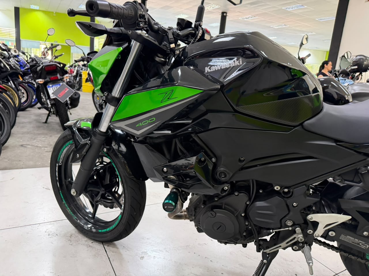 KAWASAKI Z400